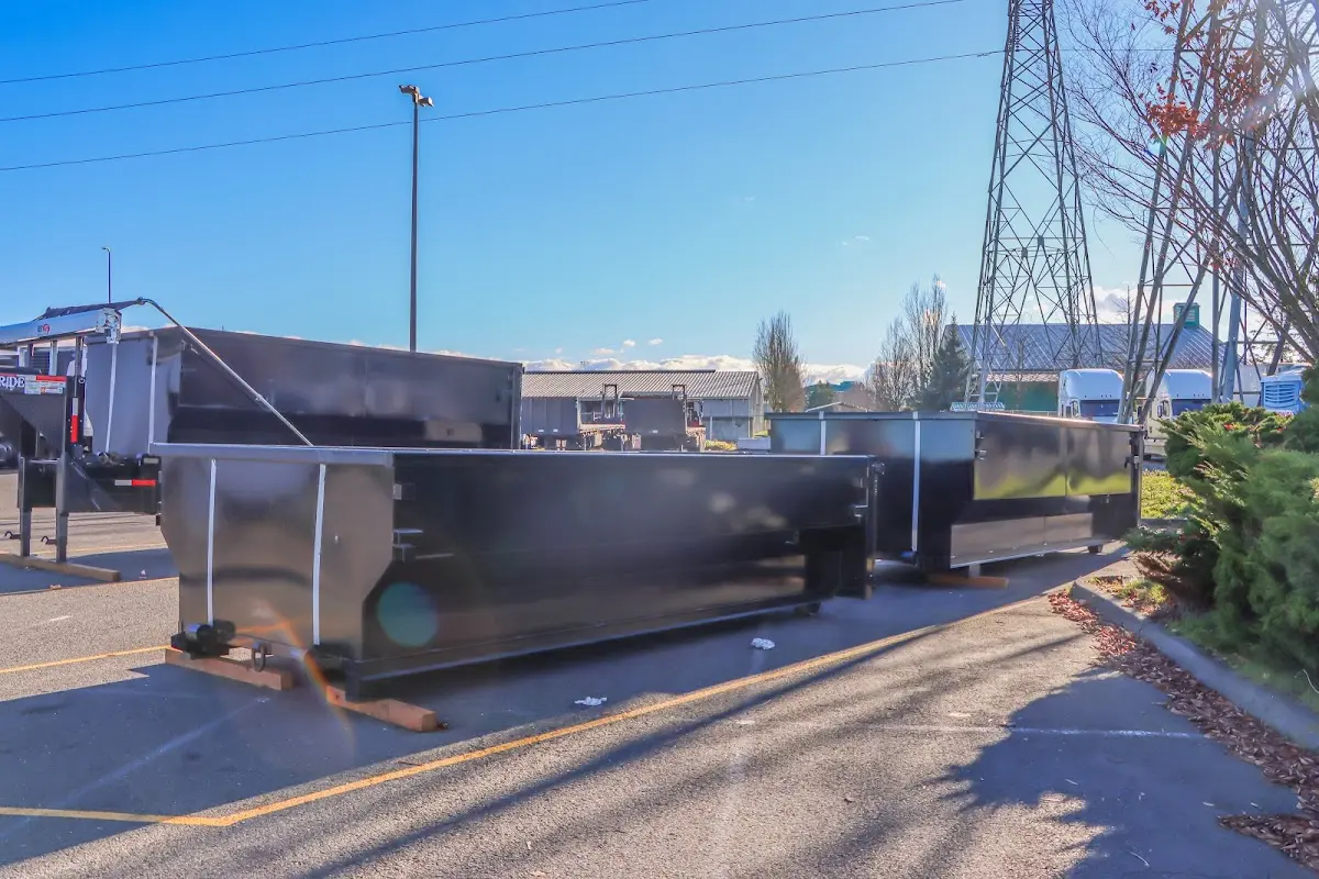 Professional dumpster rental and junk removal service in Litchfield